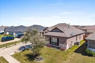 220 Camden St, Red Oak, TX 75154 - Photo 3