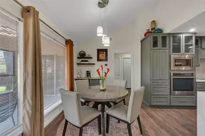 224 Plainview Drive, Hurst, TX 76054 - Photo 7