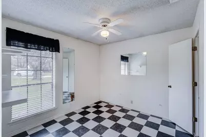 1110 Hemphill Court, Cleburne, TX 76033 - Photo 7