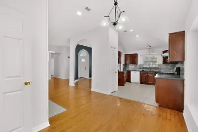 2522 Crosslands Drive, Garland, TX 75040 - Photo 15