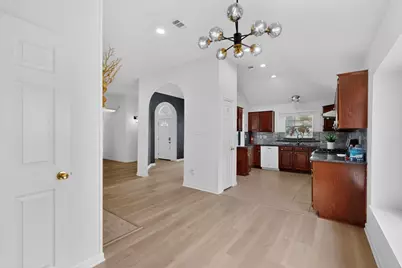 2522 Crosslands Drive, Garland, TX 75040 - Photo 11