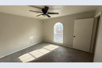 1907 Nolen Court, Arlington, TX 76012 - Photo 11