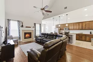 504 Neils Ct, Arlington, TX 76002 - Photo 5