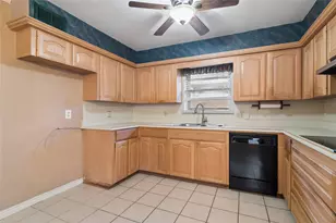 1626 Post Oak Dr, Irving, TX 75061 - Photo 11