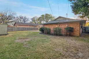 1626 Post Oak Dr, Irving, TX 75061 - Photo 31