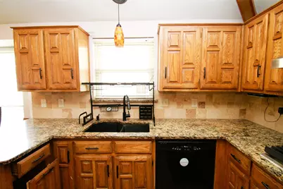 3929 Alto Avenue, Carrollton, TX 75007 - Photo 7