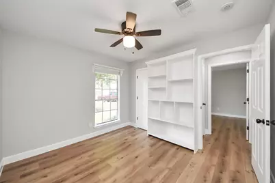 3407 Chalfont Court, Houston, TX 77066 - Photo 11