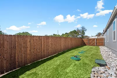 817 Thicket Trail, Granbury, TX 76048 - Photo 9