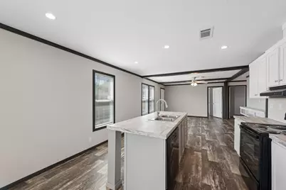 817 Thicket Trail, Granbury, TX 76048 - Photo 17