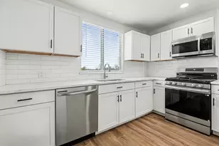 928 Ash Crescent St, Fort Worth, TX 76104 - Photo 13