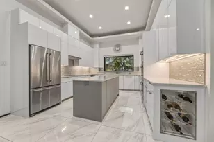 1515 N Fielder Rd, Arlington, TX 76012 - Photo 13