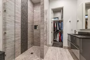 1515 N Fielder Rd, Arlington, TX 76012 - Photo 29