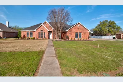 1400 N Saint Charles Avenue, Pilot Point, TX 76258 - Photo 1