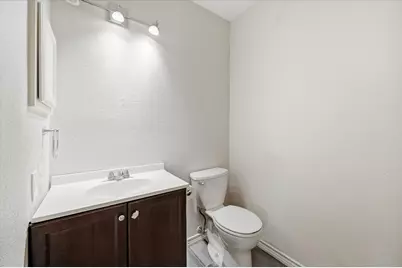 1509 Creek Bank Lane, Arlington, TX 76014 - Photo 9