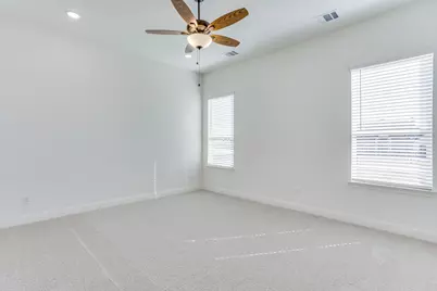 900 Medaris Way, Azle, TX 76020 - Photo 11