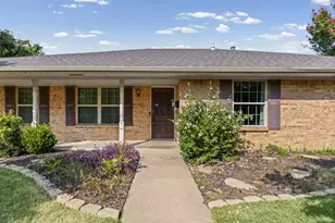 1415 Moss Rose Cir, Irving, TX 75061 - Photo 3