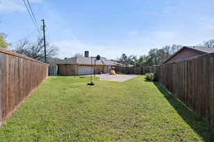 1415 Moss Rose Cir, Irving, TX 75061 - Photo 33