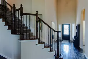 5301 Hidden Creek Rd, Garland, TX 75043 - Photo 3