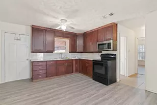 315 21st St, Mineral Wells, TX 76067 - Photo 7