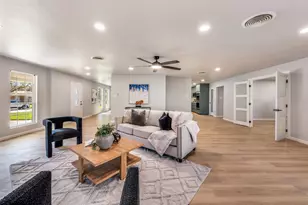 3117 Dreeben Dr, Richland Hills, TX 76118 - Photo 5