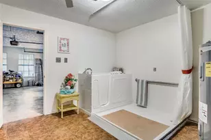 221 Valley Ranch Rd, Weatherford, TX 76087 - Photo 27