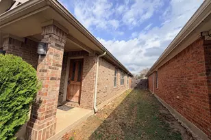 1713 Heron Dr, Aubrey, TX 76227 - Photo 3