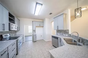 9601 Links Fairway Dr, Rowlett, TX 75089 - Photo 5