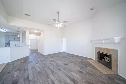 9601 Links Fairway Drive, Rowlett, TX 75089 - Photo 7