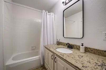 3622 Flagstone Drive, Carrollton, TX 75007 - Photo 9