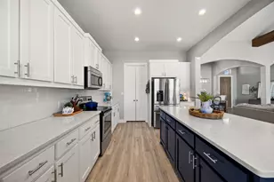 4421 Lake Breeze Dr, McKinney, TX 75071 - Photo 9