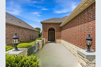 7881 Hogan Court, Frisco, TX 75036 - Photo 3
