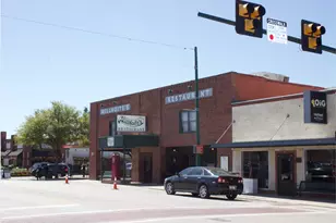 422 Smith St, Grapevine, TX 76051 - Photo 3