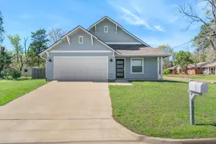 1011 Athens St, Canton, TX 75103 - Photo 1