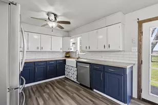 338 Co Rd 1120, Ravenna, TX 75476 - Photo 11