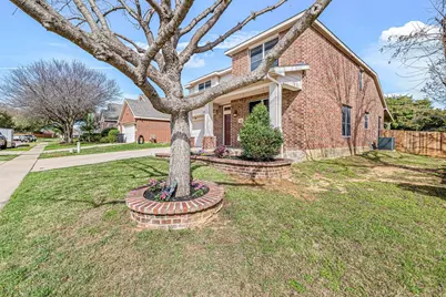 804 Ridge Point Drive, Grand Prairie, TX 75052 - Photo 5