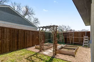 2321 Hartline Dr, Dallas, TX 75228 - Photo 11