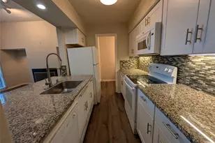 2923 Shelby Ave, Dallas, TX 75219 - Photo 5