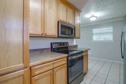 521 Nathan Street, Burleson, TX 76028 - Photo 17