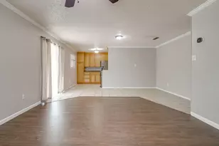 521 Nathan St, Burleson, TX 76028 - Photo 9