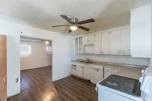 509 Scott St, Tye, TX 79563 - Photo 7