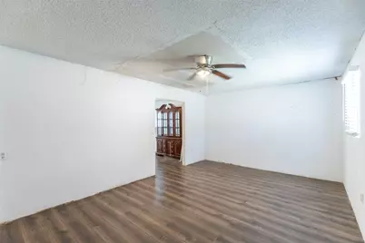 509 Scott Street, Tye, TX 79563 - Photo 5