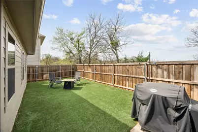916 Crockett Street, Aubrey, TX 76227 - Photo 27