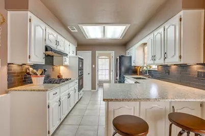 1021 Old Mill Circle, Irving, TX 75061 - Photo 13