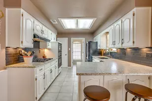 1021 Old Mill Cir, Irving, TX 75061 - Photo 13