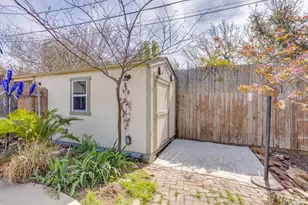 1021 Old Mill Cir, Irving, TX 75061 - Photo 37