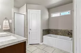 606 Powers St, Lacy Lakeview, TX 76705 - Photo 15