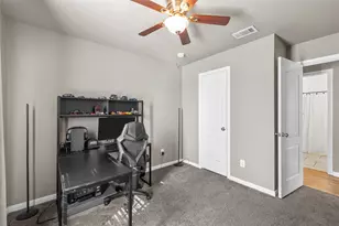 606 Powers St, Lacy Lakeview, TX 76705 - Photo 9