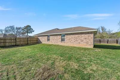 606 Powers Street, Lacy Lakeview, TX 76705 - Photo 23
