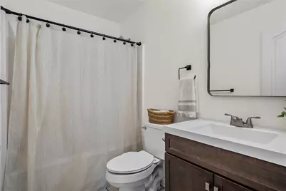 606 Powers Street, Lacy Lakeview, TX 76705 - Photo 17