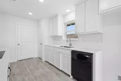 5306 Tamarack Court, Arlington, TX 76018 - Photo 7